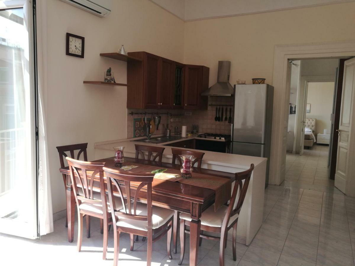 Residenza Storica Tarsia Appartement Napels Buitenkant foto